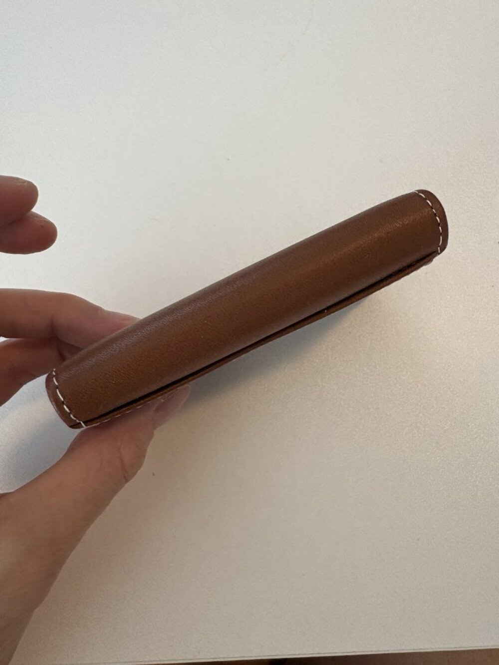 NEW Levenger Brown Leather Bifold Wallet - Contrast Stitch - Picture 8 of 8